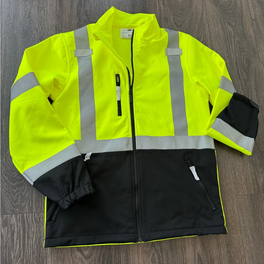 CornerStone Men’s Soft Shell Jacket